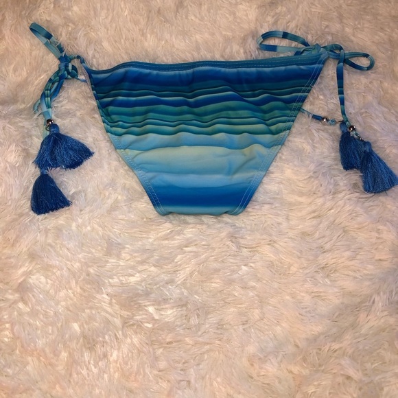 Blue Tie-Dye Bikini Bottom with Tassels size 6 NWOT - Picture 11 of 12
